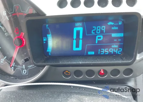 2015 Chevrolet Sonic Lt Auto z USA, uszkodzony, nr VIN 1G1JC5SH2F4151136